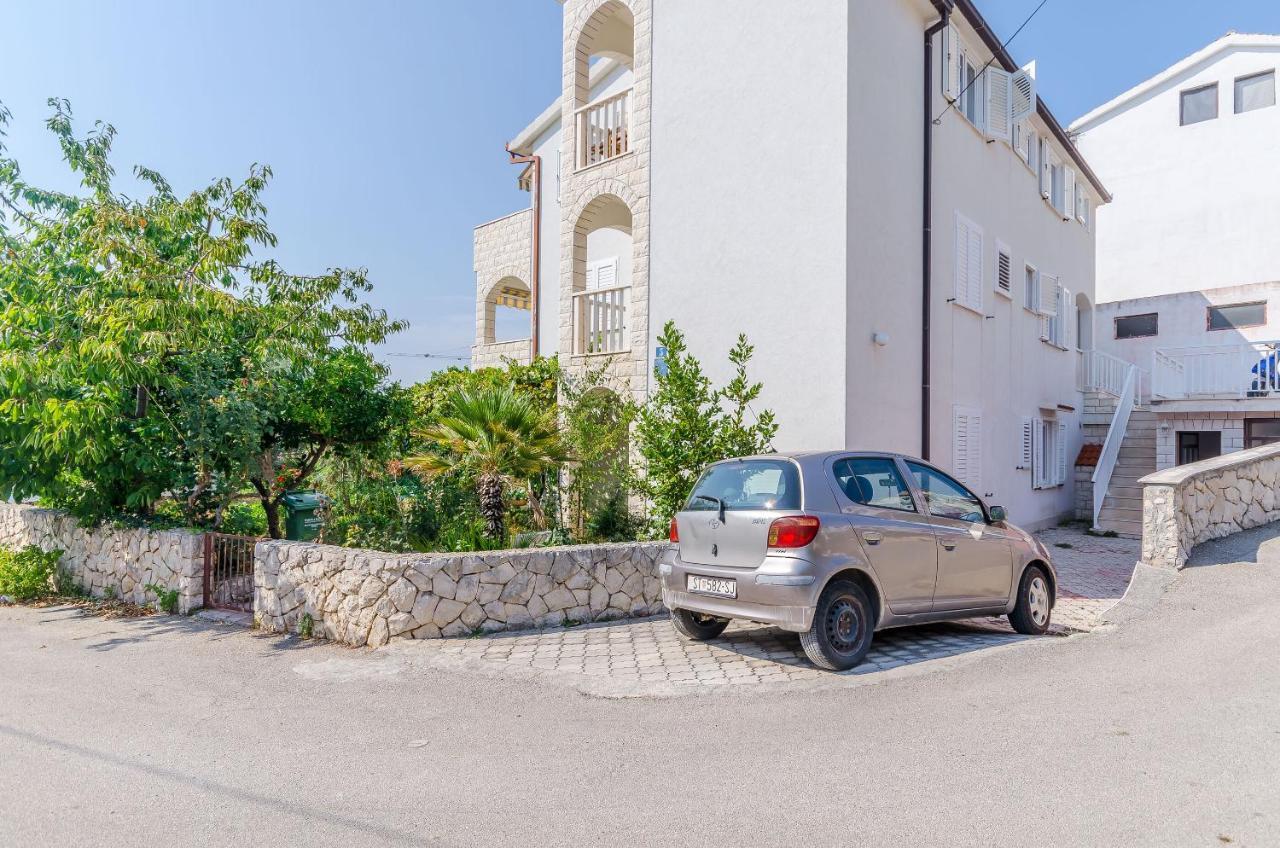 Apartments Tily Трогир Екстериор снимка