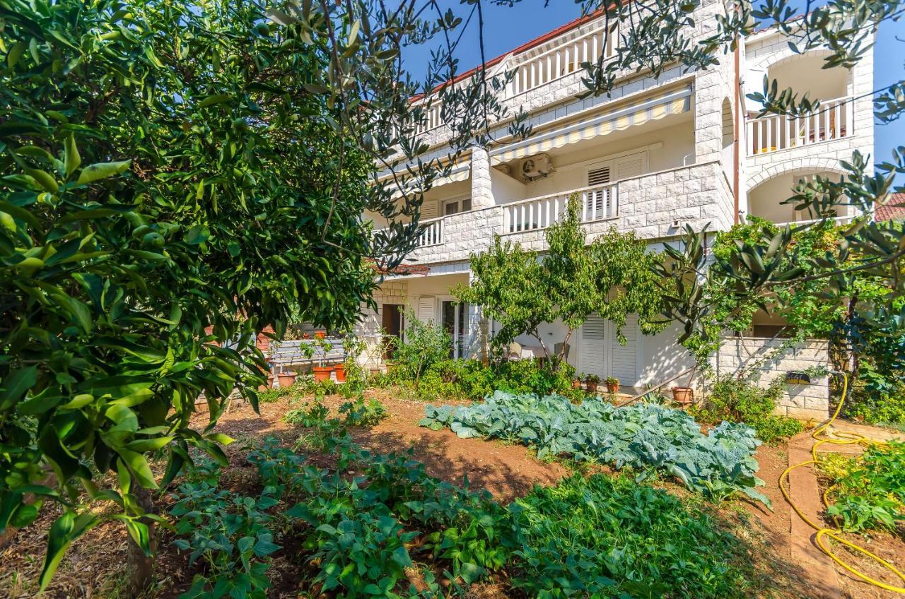 Apartments Tily Трогир Екстериор снимка