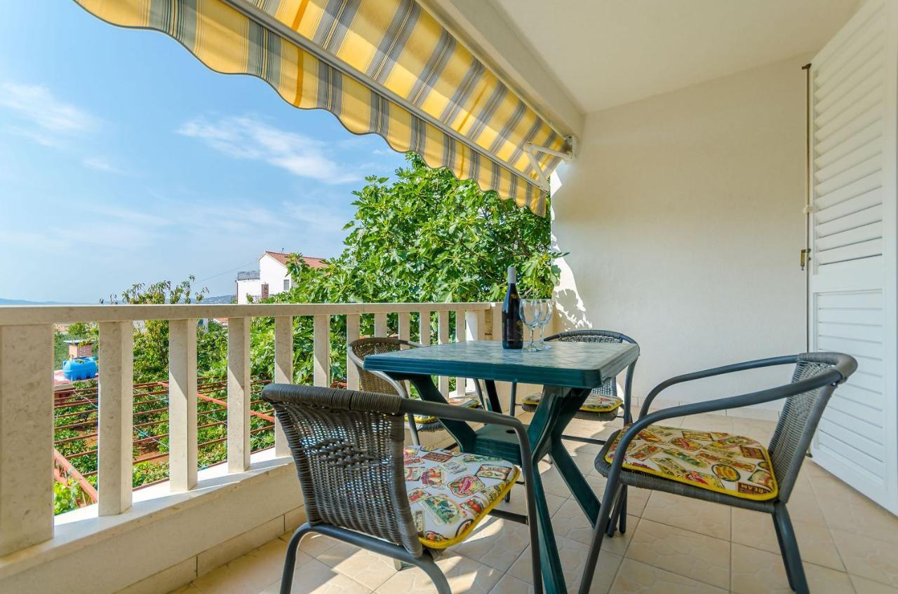 Apartments Tily Трогир Екстериор снимка