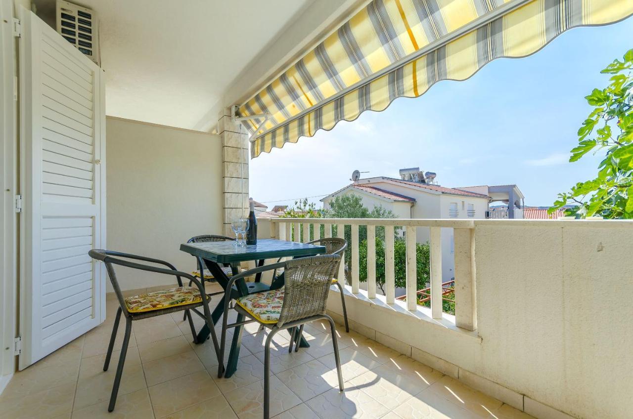 Apartments Tily Трогир Екстериор снимка
